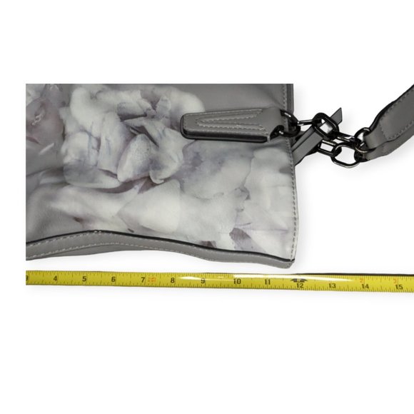 Simply Vera Vera Wang Gray & White Catherine Tote - Picture 11 of 14